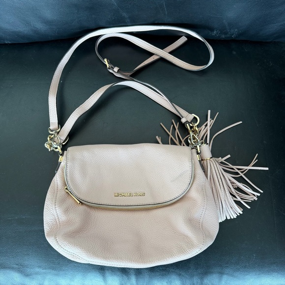 Michael Kors Handbags - Michael Kors Leather Crossbody Bag